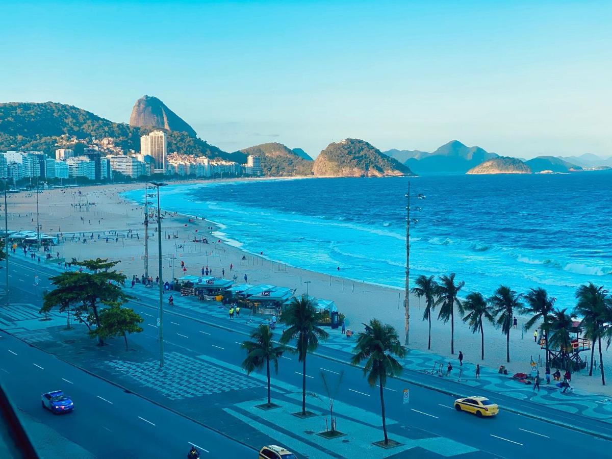 Apartamento Jumpinbed - Edificio Guarau - Sala e quarto a 150 metros da praia de Copacabana *